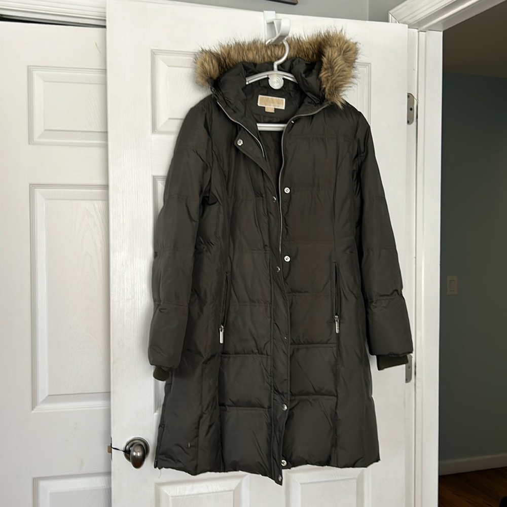 MICHAEL Michael Kors Olive Green Quilted Ski & Snow Coat with Faux Fur Hood